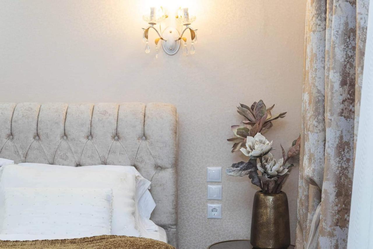 Goldenspace Exquisite Suite Near The Port Волос Екстериор снимка